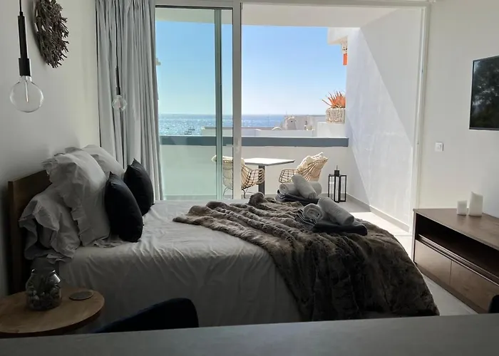 Apartment Boutique Studio, Sea Views Of Vistas And Free Wifi Playa de las Americas (Tenerife)