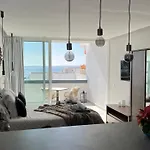 Boutique Studio, Sea Views Of Vistas And Free Wifi شقة *