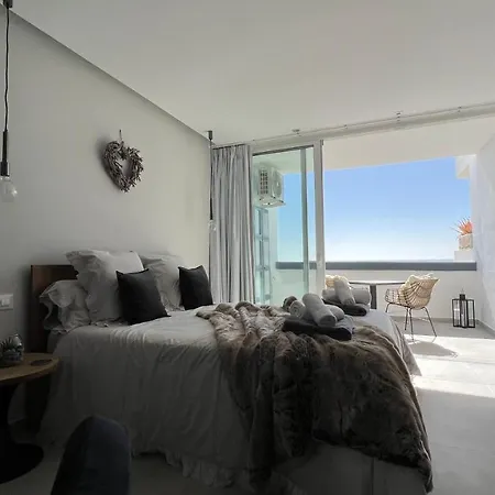 Boutique Studio, Sea Views Of Vistas And Free Wifi דירה