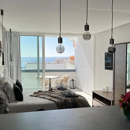 Boutique Studio, Sea Views Of Vistas And Free Wifi דירה *